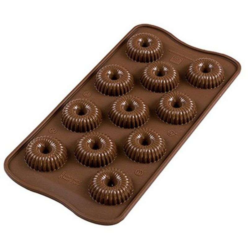 Moule en silicone 3D pour entremets mini dot de Silikomart