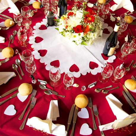 Centres de table Coeurs en intissé BLANC - 5 pièces