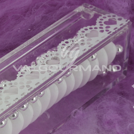 Dentelle blanche autocollante 1M - la bobine