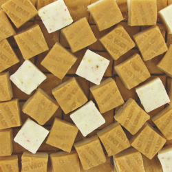 Caramels Fudge birthday cake - carton de 3.250kg