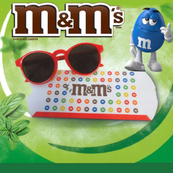 Lunettes de soleil M&M's (couleur aléatoire)