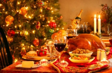 Fêtes de Fin d'Année Insolites : Un Voyage Festif à Travers le Monde