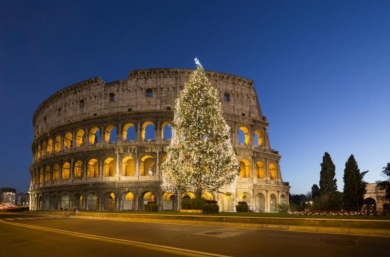 Fêtes de Fin d'Année Insolites : Un Voyage Festif à Travers l'Europe !